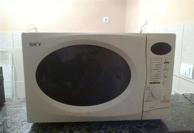 Mikrotalasna gril SKY WD700
