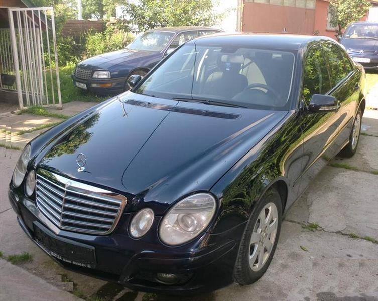 Mercedes-Benz-E-200-cdi-classic--07