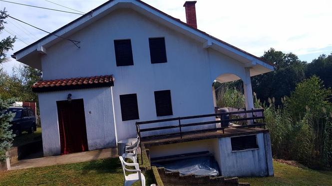 Stara Lipovica, Barajevo, kuca.