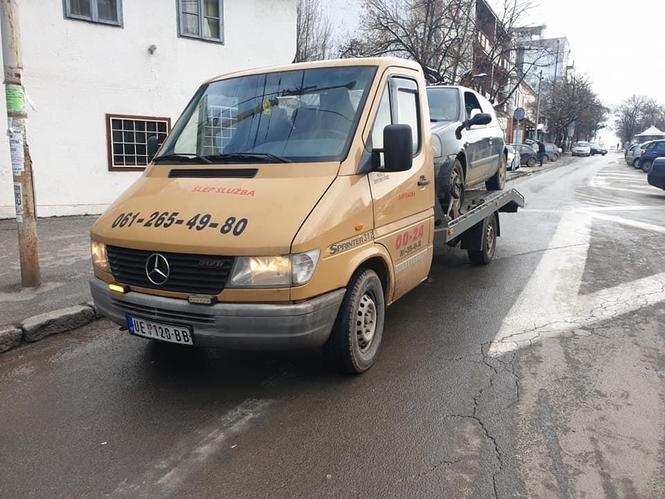 ŠLEP MERCEDES SPRINTER 312