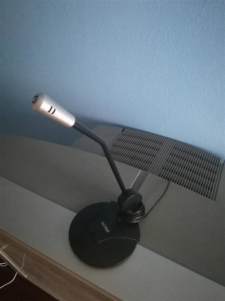Mikrofon-odličan-za-Skype