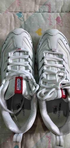 SKECHERS patike br.40