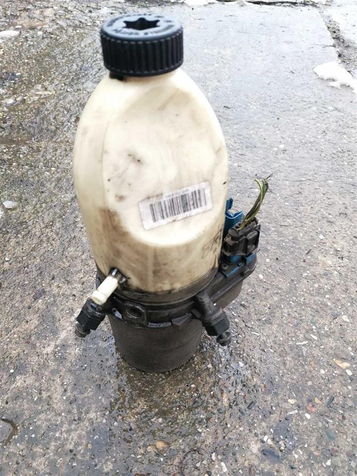 Fiat-Croma-1-9jtd-120ks-servo-pumpa-