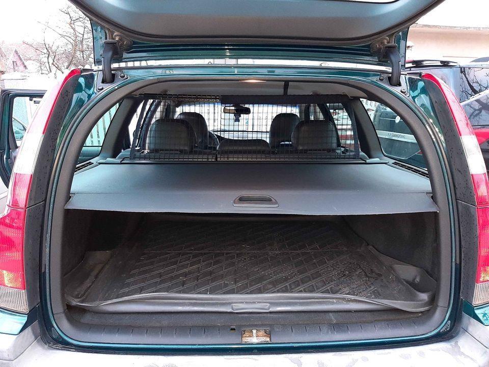 VOLVO-V70-2-4B