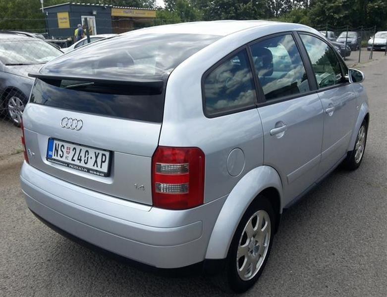 Audi-A2--02
