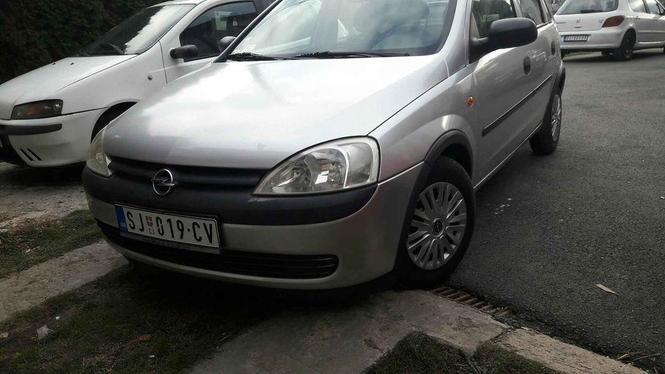 0pel corsa 1.2 benz