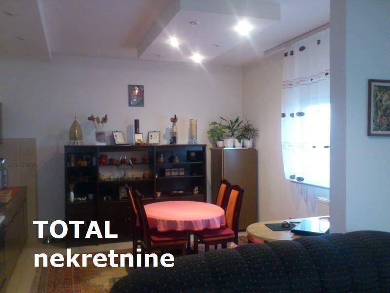 Uknjizen-dvoiposoban-duplex-stan