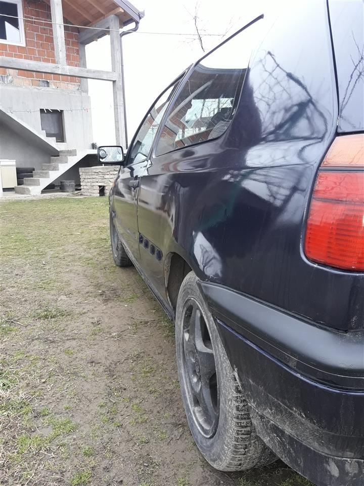 prodajem-golfa-GTI-2-0