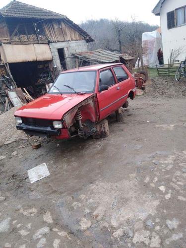 Yugo koral in