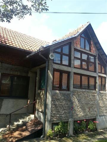 Stan-65m2-u-Zemun-centar