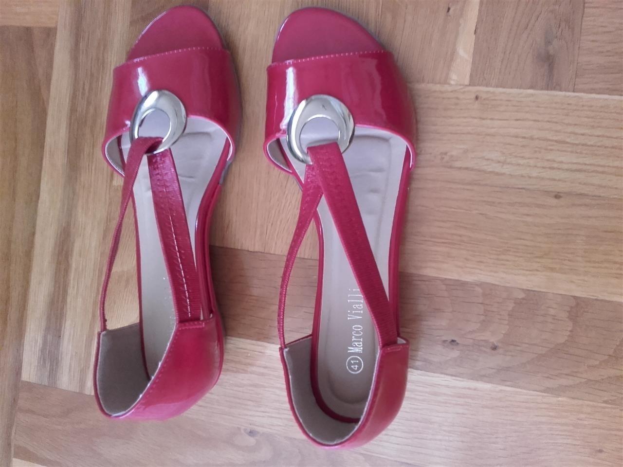 Zenske-nove-sandale