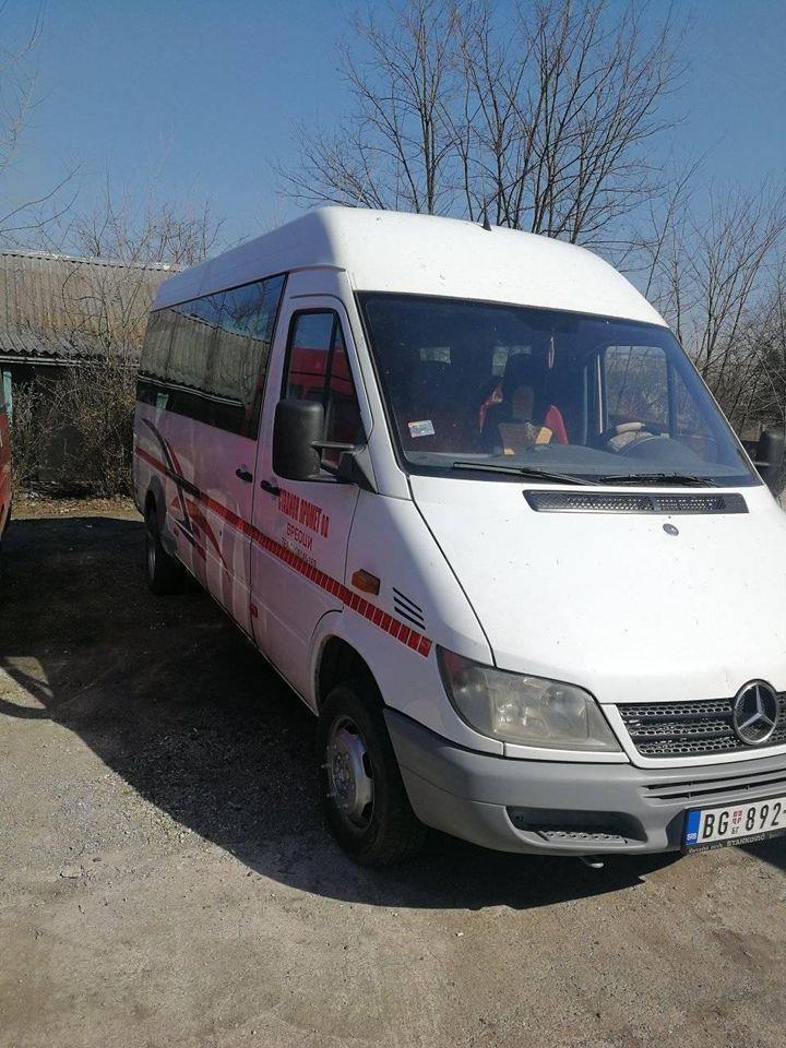 Mini-bus-mercedes-sprinter-413