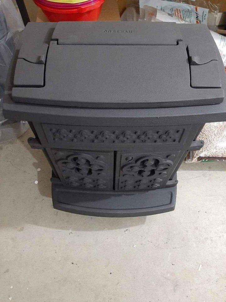 kamin-pec