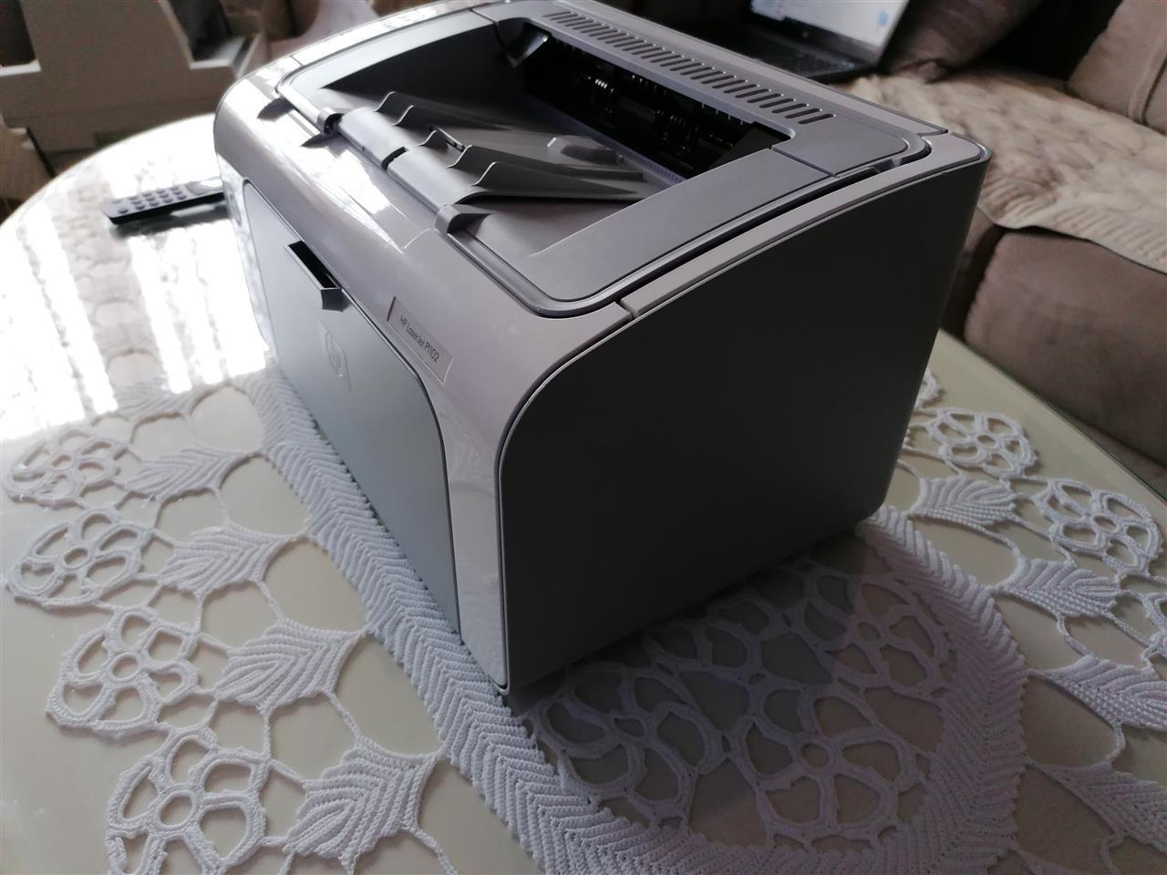 HP-P1102-USB--2--
