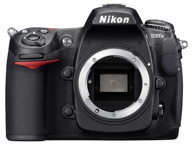 Nikon D300S - EXTRA ponuda!