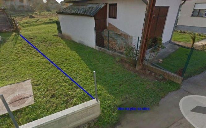Prodajem plac u Cacku