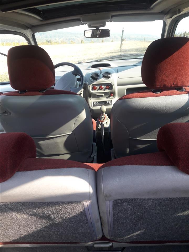 GRADSKI-AUTO-