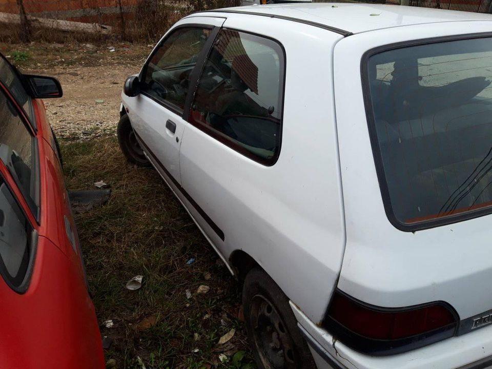 Delove-reno-clio-1-4