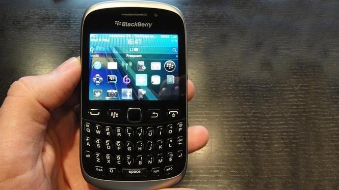 BlackBerry Curve 9320