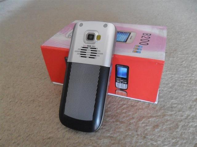 Nokia-B200-sa-3-sim-a-EXTRA-TELEFON