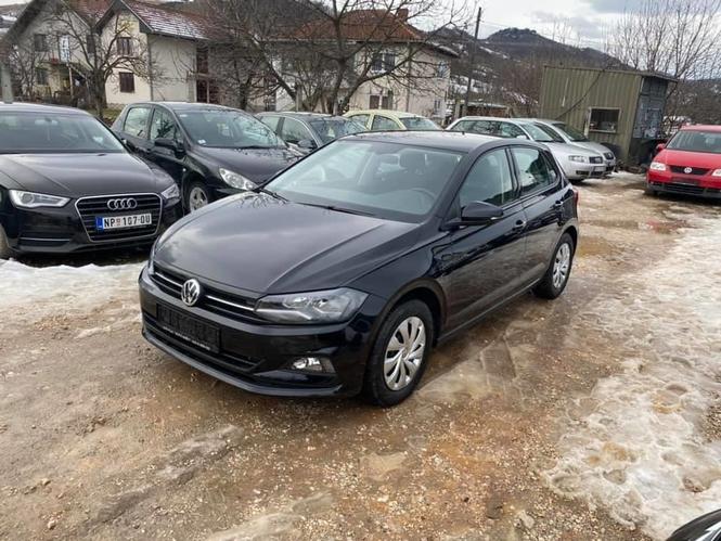 VW POLO