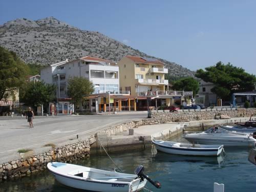 Apartman-u-Starigradu-Zadar--1-red-do-mora---