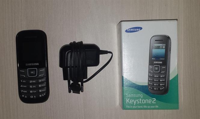 Samsung E1200i
