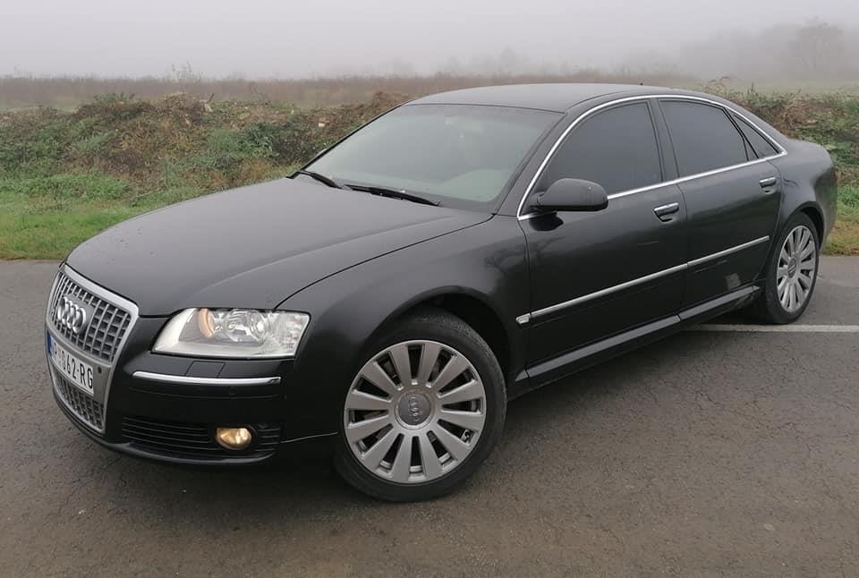 AUDI-A8-4-0