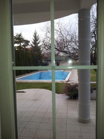 Lux-vila-sa-bazenom-Zemun