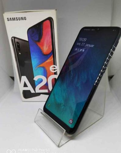 Samsung A20 E TOP PONUDA 
95 e 

0621192890 ☎️☎️