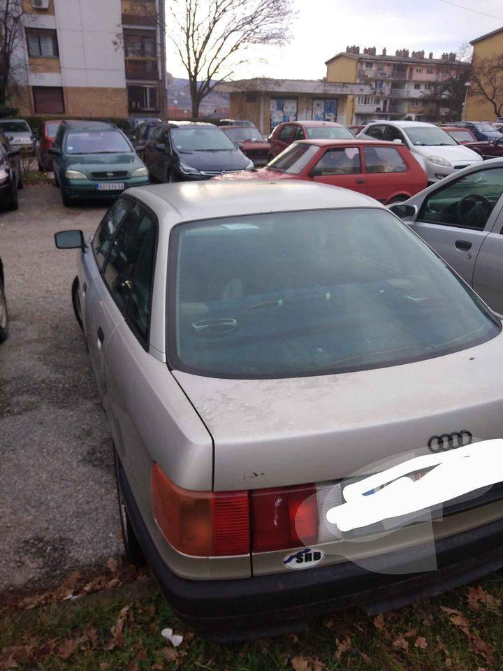 Audi-80-jaje