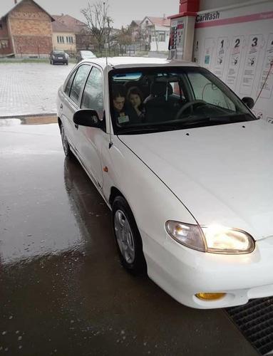 Hyundai accent 1.5 automatik