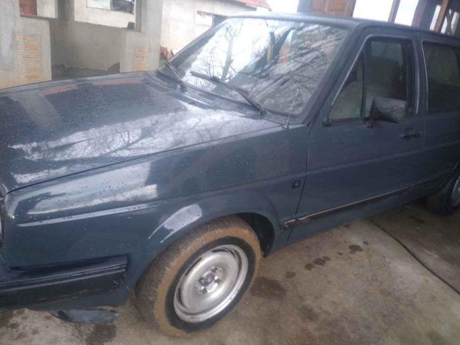 Golf 2.  1.6D