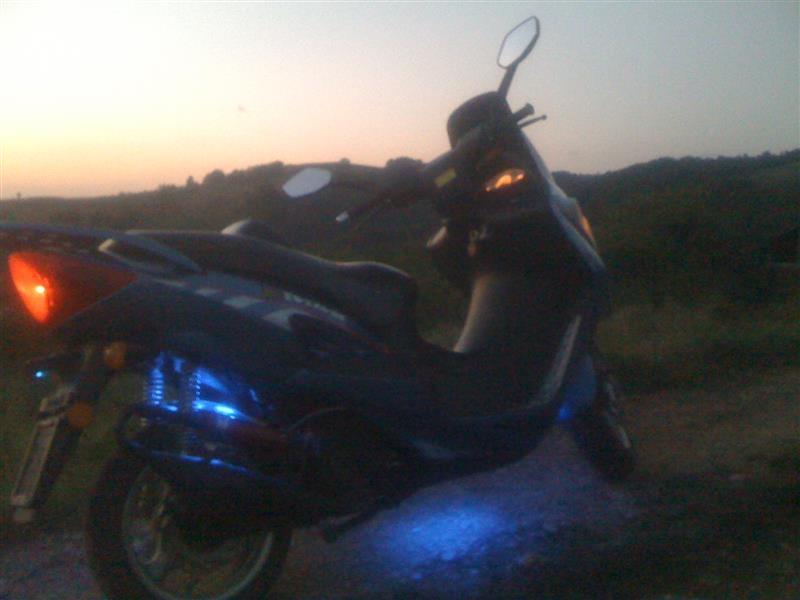Skuter-125-cc