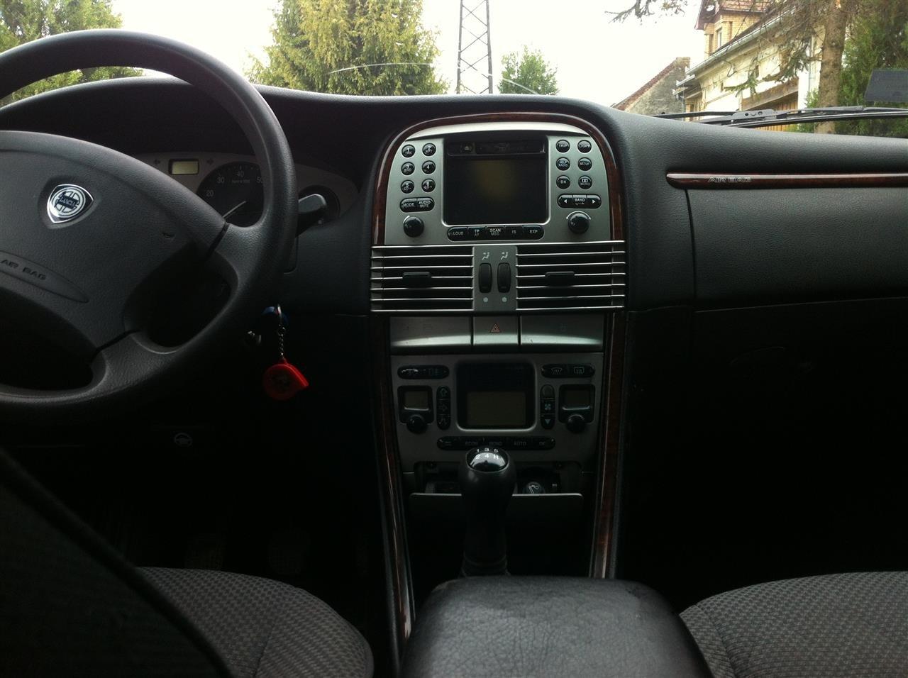 Lancia-Lybra