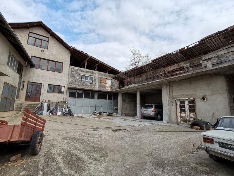 Seosko-domaćinstvo-sa-radionicom-u-Gornjem-Matejevcu