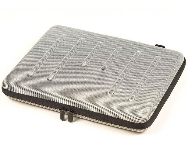 UDG Laptop Shield Silver 15.4