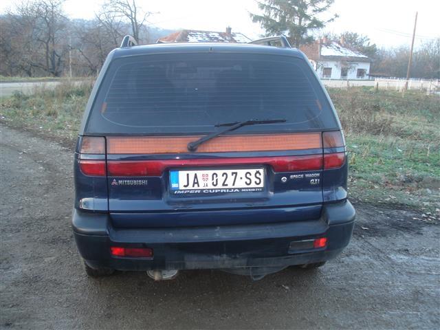 micubisi-speis-vvagon-mini-van