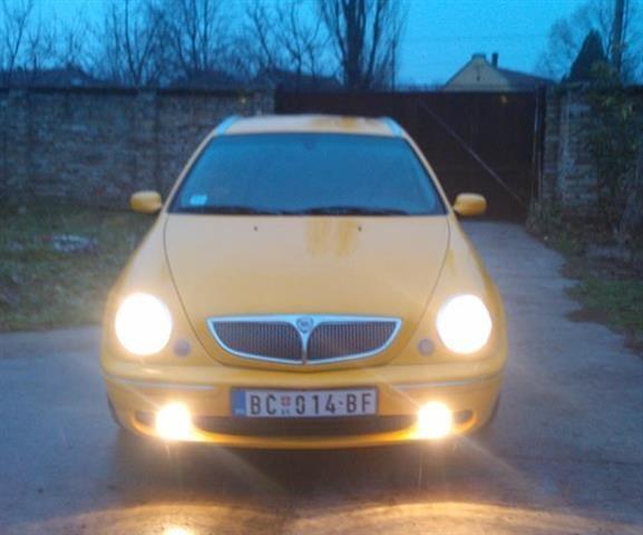 Lancia-Lybra---01