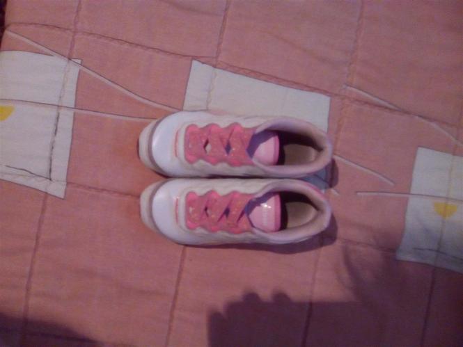 Roze patikice