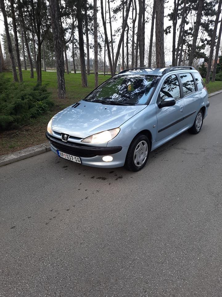 Peugeot-206-sw