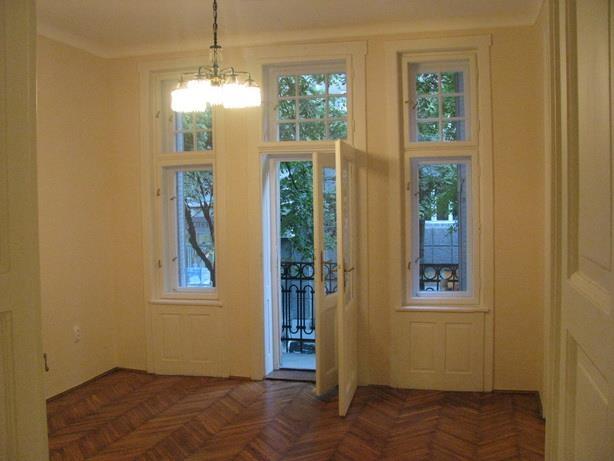 Stan 52m2 Centar, Strahinjica Bana,
