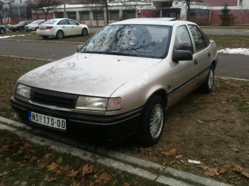 Opel Vectra 2.0i  -89