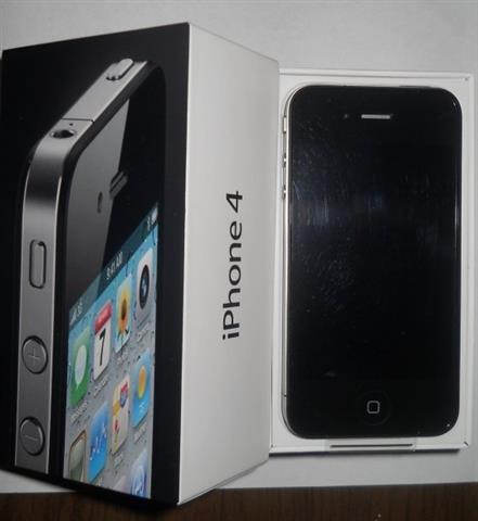 Apple-iPhone-4-16GB-sim-free-NOVO