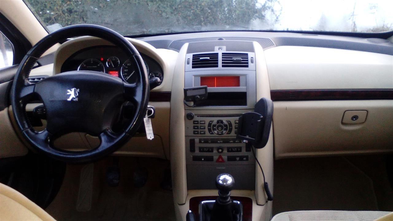 Peugeot-407sw-2004