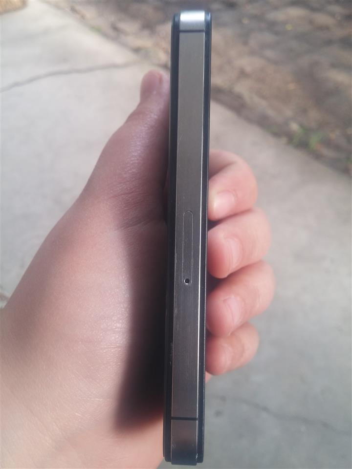 Apple-iPhone-4s-32GB