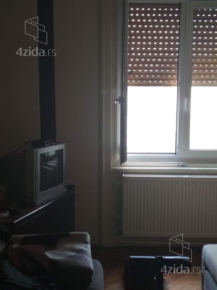 Prodajem-salonski-stan-u-Subotici