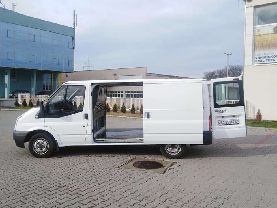 Ford-transit-2008