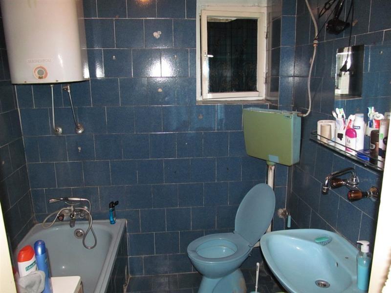 Dvosoban-stan-42m2--centar--polusuteren