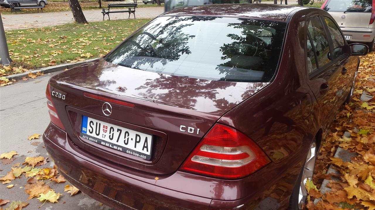 Mercedes--C200